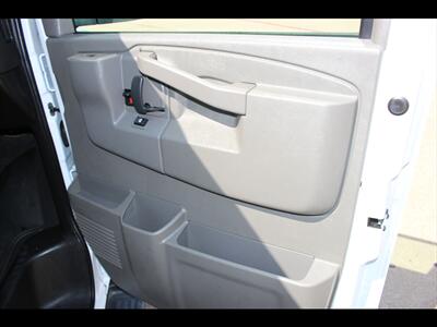 2025 Chevrolet Express LT 3500   - Photo 29 - Euless, TX 76040