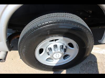 2017 Chevrolet Express LS 2500   - Photo 29 - Euless, TX 76040