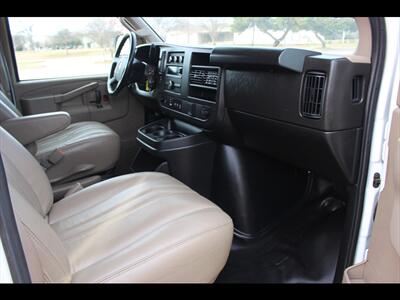 2023 GMC Savana 2500   - Photo 17 - Euless, TX 76040