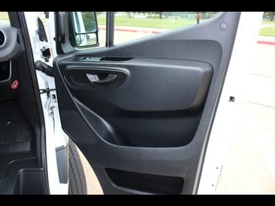 2025 Mercedes-Benz Sprinter 2500   - Photo 16 - Euless, TX 76040