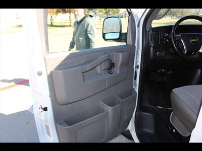 2018 Chevrolet Express 3500   - Photo 19 - Euless, TX 76040