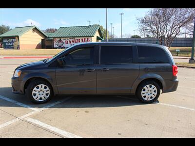 2018 Dodge Grand Caravan SE - Photo 2 - Euless, TX 76040