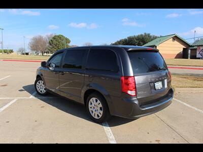 2018 Dodge Grand Caravan SE - Photo 3 - Euless, TX 76040