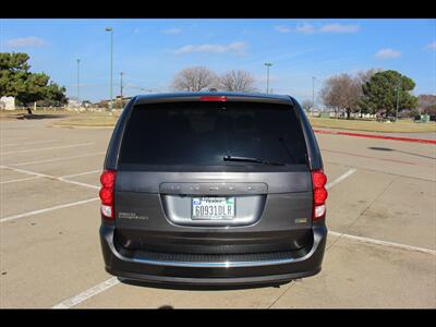 2018 Dodge Grand Caravan SE - Photo 4 - Euless, TX 76040