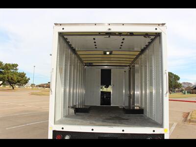 2021 Chevrolet Express 4500   - Photo 9 - Euless, TX 76040