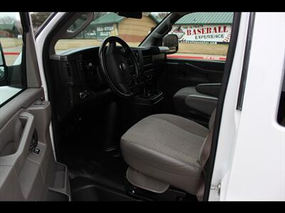 2022 Chevrolet Express LT 3500   - Photo 14 - Euless, TX 76040