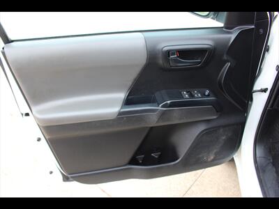 2021 Toyota Tacoma SR   - Photo 18 - Euless, TX 76040