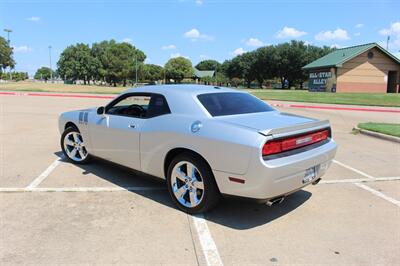 2010 Dodge Challenger R/T - Photo 3 - Euless, TX 76040