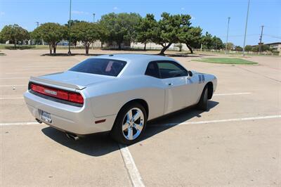 2010 Dodge Challenger R/T - Photo 5 - Euless, TX 76040
