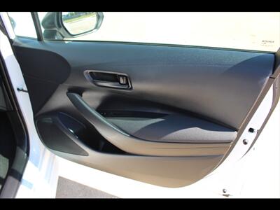 2025 Toyota Corolla LE   - Photo 15 - Euless, TX 76040