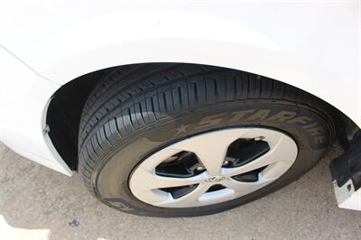 2015 Toyota Prius Three   - Photo 28 - Euless, TX 76040