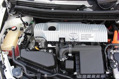 2015 Toyota Prius Three   - Photo 33 - Euless, TX 76040