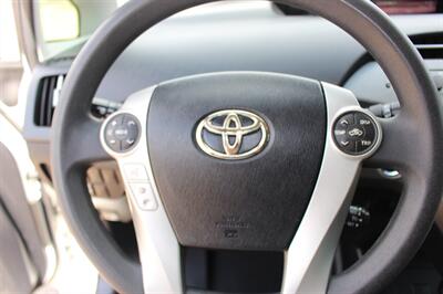2015 Toyota Prius Three   - Photo 23 - Euless, TX 76040