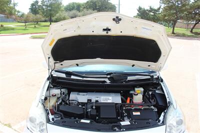 2015 Toyota Prius Three   - Photo 32 - Euless, TX 76040