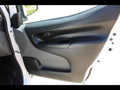 2020 Nissan NV200 SV   - Photo 16 - Euless, TX 76040
