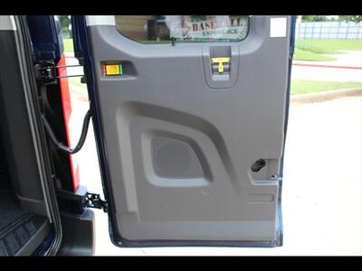 2022 Ford Transit 350 XLT   - Photo 16 - Euless, TX 76040