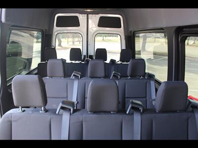 2025 Mercedes-Benz Sprinter 2500   - Photo 16 - Euless, TX 76040
