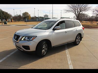 2018 Nissan Pathfinder S   - Photo 1 - Euless, TX 76040