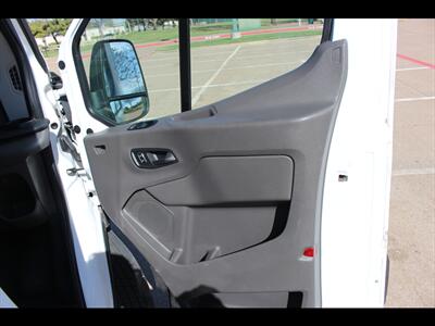 2023 Ford Transit 250   - Photo 17 - Euless, TX 76040