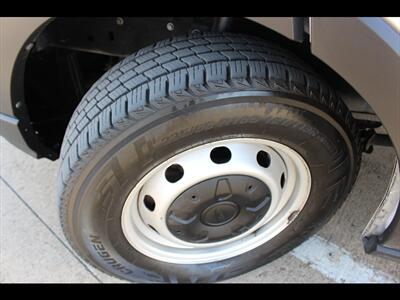 2021 Ford Transit 250   - Photo 23 - Euless, TX 76040