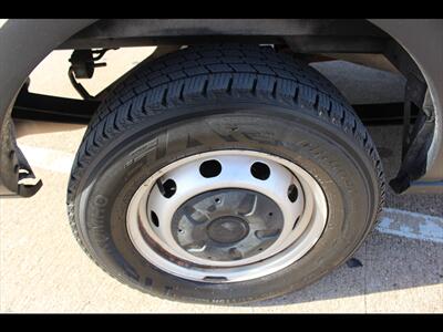 2021 Ford Transit 250   - Photo 25 - Euless, TX 76040