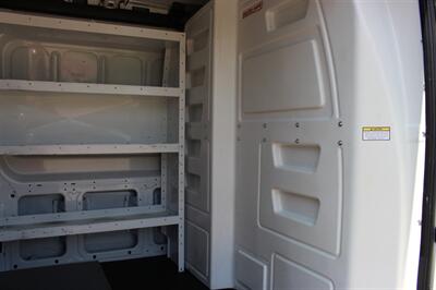 2024 Ford Transit 250   - Photo 16 - Euless, TX 76040