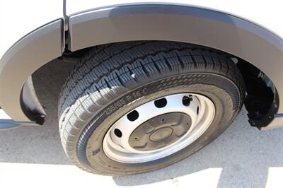 2024 Ford Transit 250   - Photo 29 - Euless, TX 76040