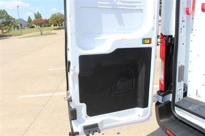 2024 Ford Transit 250   - Photo 13 - Euless, TX 76040