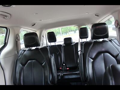 2023 Chrysler Pacifica Touring L - Photo 32 - Euless, TX 76040