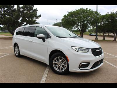 2023 Chrysler Pacifica Touring L - Photo 7 - Euless, TX 76040