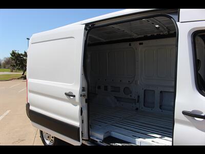 2023 Ford Transit 250   - Photo 18 - Euless, TX 76040
