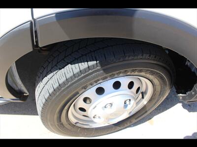 2023 Ford Transit 250   - Photo 28 - Euless, TX 76040