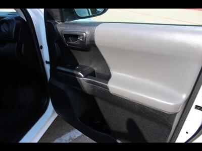 2022 Toyota Tacoma SR   - Photo 16 - Euless, TX 76040
