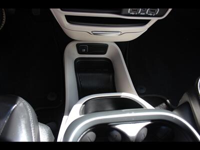 2023 Chrysler Pacifica Touring L   - Photo 25 - Euless, TX 76040