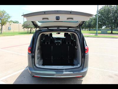 2023 Chrysler Pacifica Touring L   - Photo 9 - Euless, TX 76040