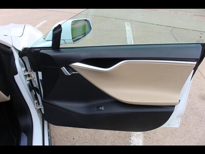 2015 Tesla Model S 70D   - Photo 18 - Euless, TX 76040