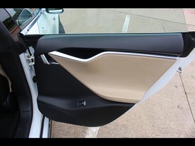 2015 Tesla Model S 70D   - Photo 15 - Euless, TX 76040