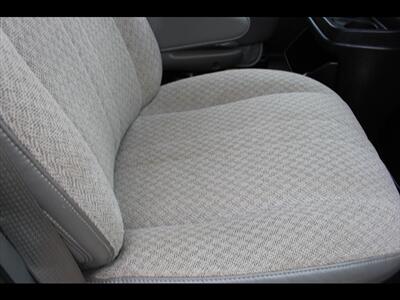 2016 Chevrolet Express LS 2500 - Photo 17 - Euless, TX 76040