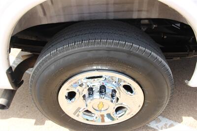 2025 Chevrolet Express LT 3500   - Photo 34 - Euless, TX 76040