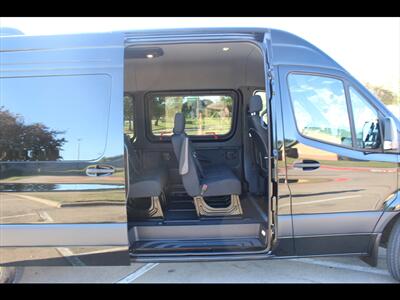 2025 Mercedes-Benz Sprinter 2500   - Photo 12 - Euless, TX 76040