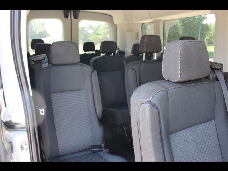 2023 Ford Transit XLT photo 9