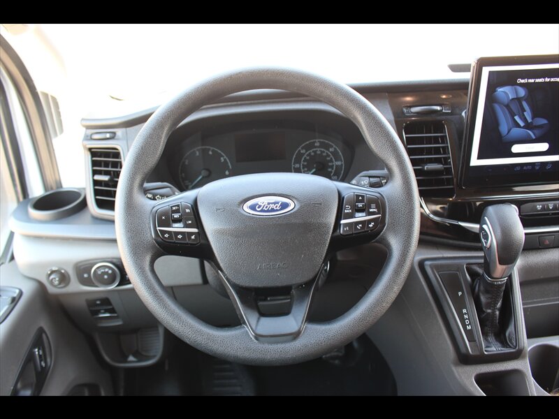 2023 Ford Transit XLT photo 17