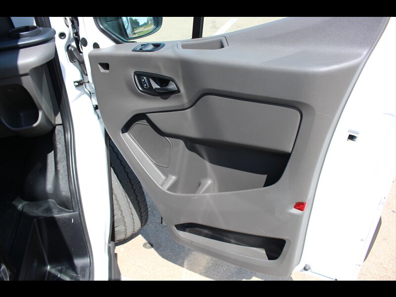 2023 Ford Transit XLT photo 12