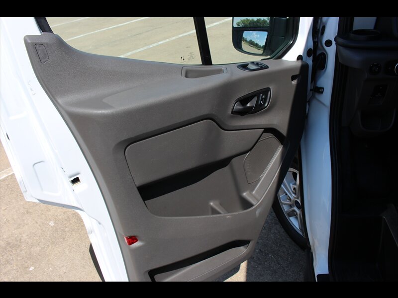 2023 Ford Transit XLT photo 14