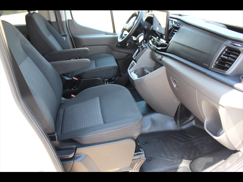 2023 Ford Transit XLT photo 13