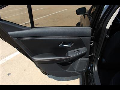 2022 Nissan Sentra SR   - Photo 13 - Euless, TX 76040
