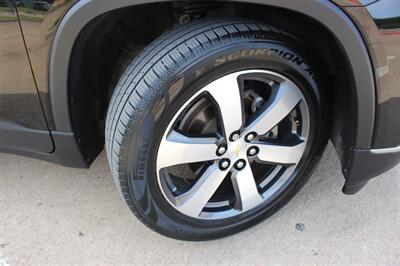 2018 Chevrolet Traverse LT Leather   - Photo 40 - Euless, TX 76040