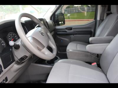 2017 Nissan NV 3500 HD S   - Photo 25 - Euless, TX 76040