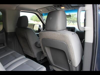 2017 Nissan NV 3500 HD S   - Photo 16 - Euless, TX 76040