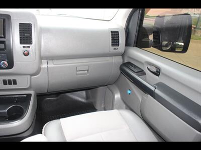 2017 Nissan NV 3500 HD S   - Photo 18 - Euless, TX 76040